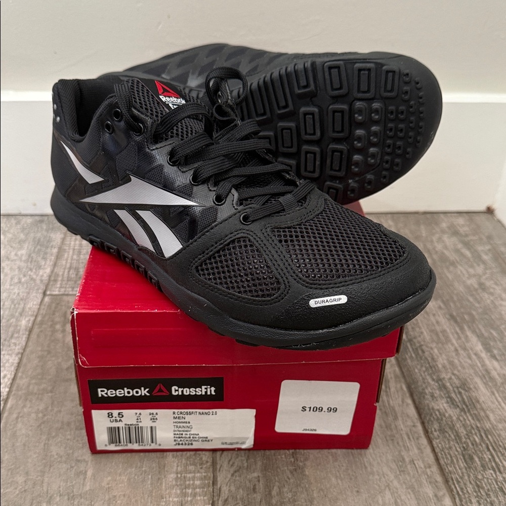 Reebok Men's Black and Silver Athletic Shoes